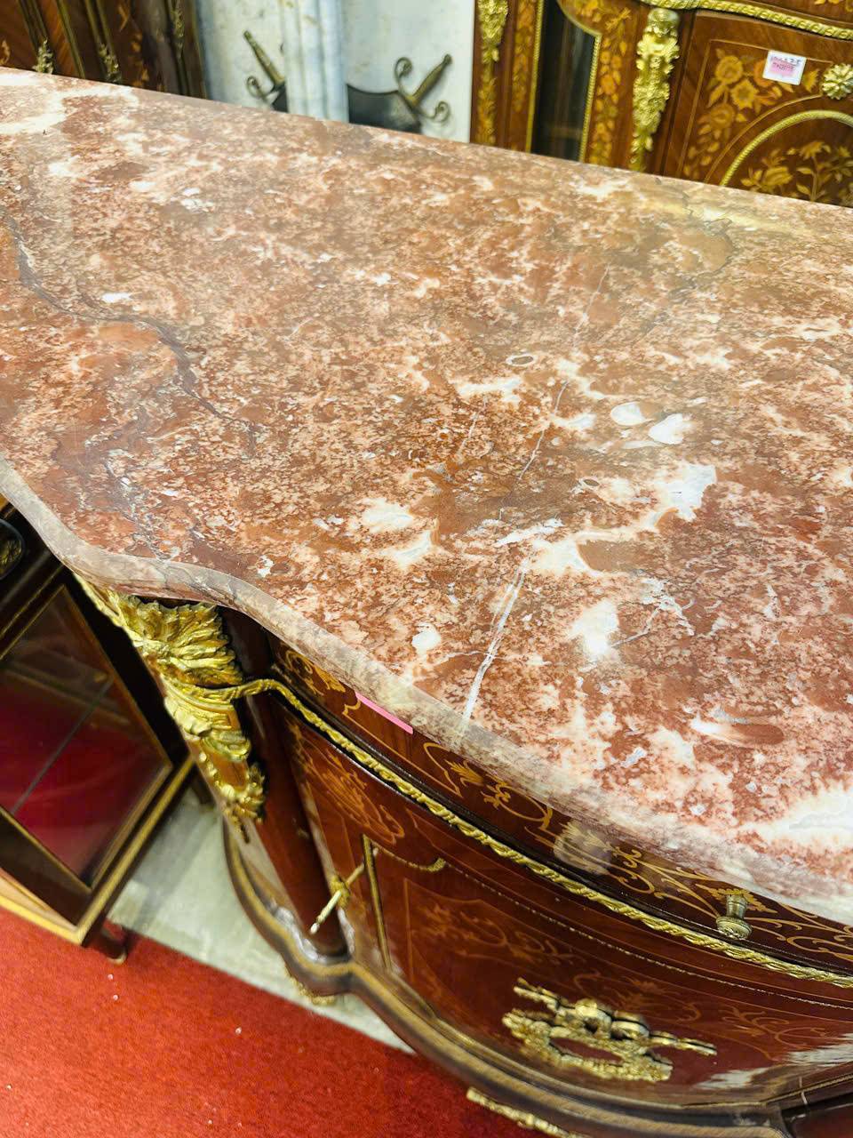 Kệ Gỗ Cổ Điển Thượng Lưu&nbsp;